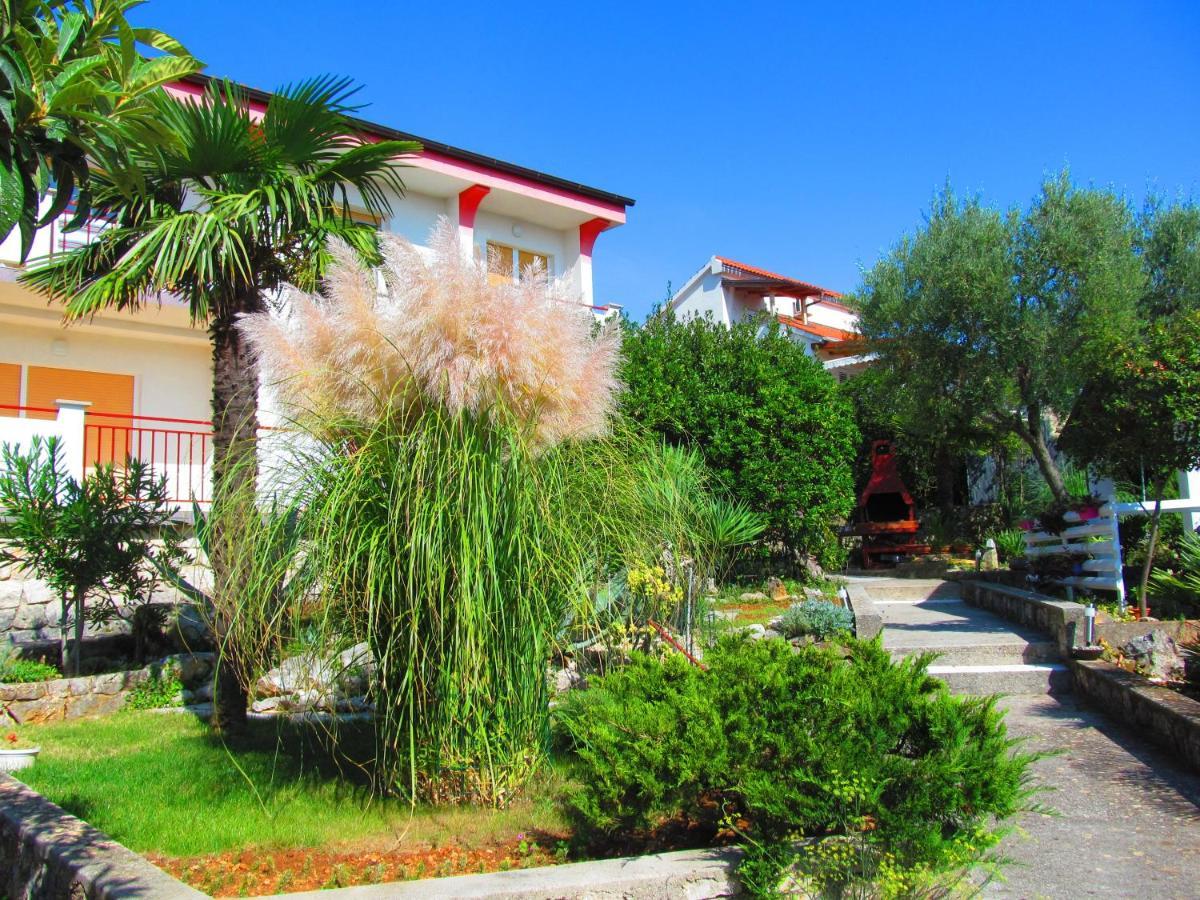 Apartments Natasa Krk Town Bagian luar foto